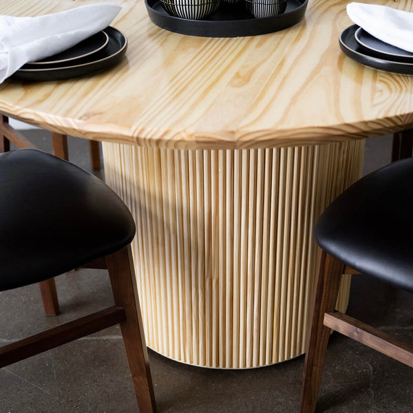 pine wood minimalist mid century modern round dining table - leg design